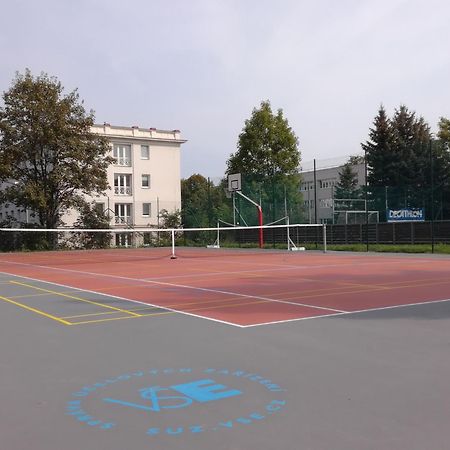 Auberge de jeunesse Eislerova Kolej Jarov à Prague Extérieur photo