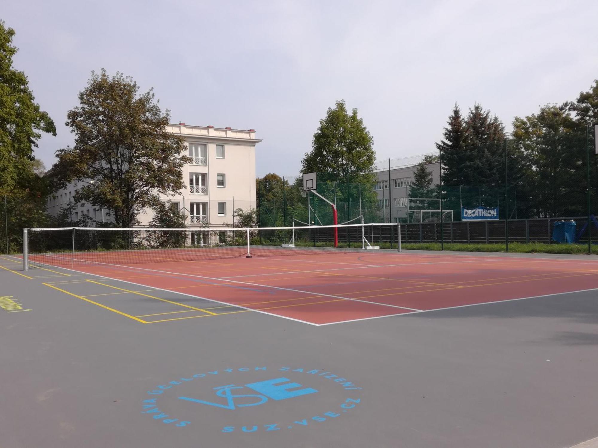 Auberge de jeunesse Eislerova Kolej Jarov à Prague Extérieur photo