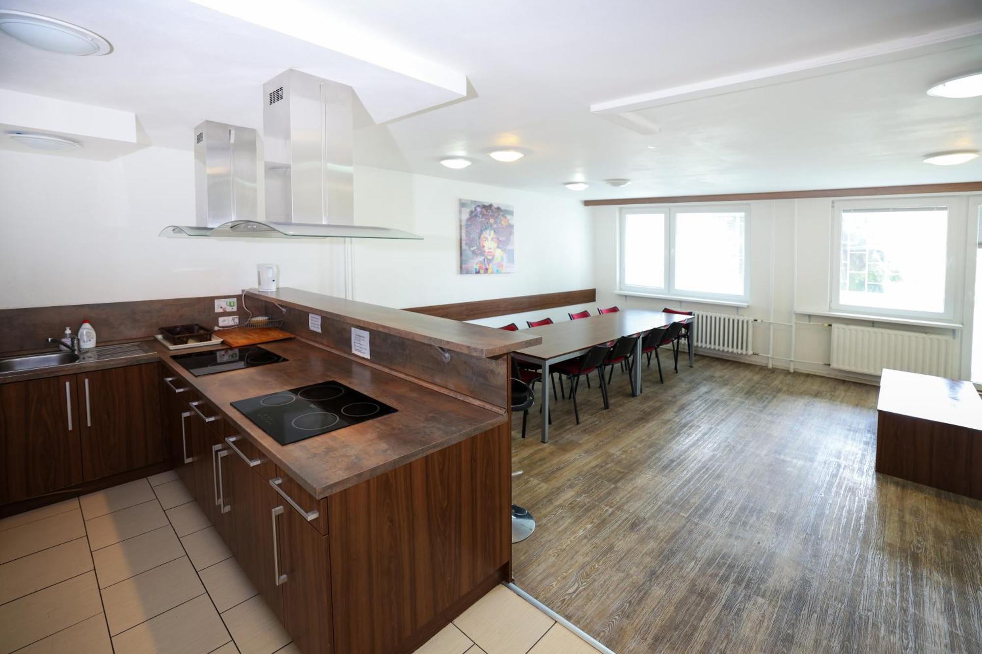 Auberge de jeunesse Eislerova Kolej Jarov à Prague Extérieur photo