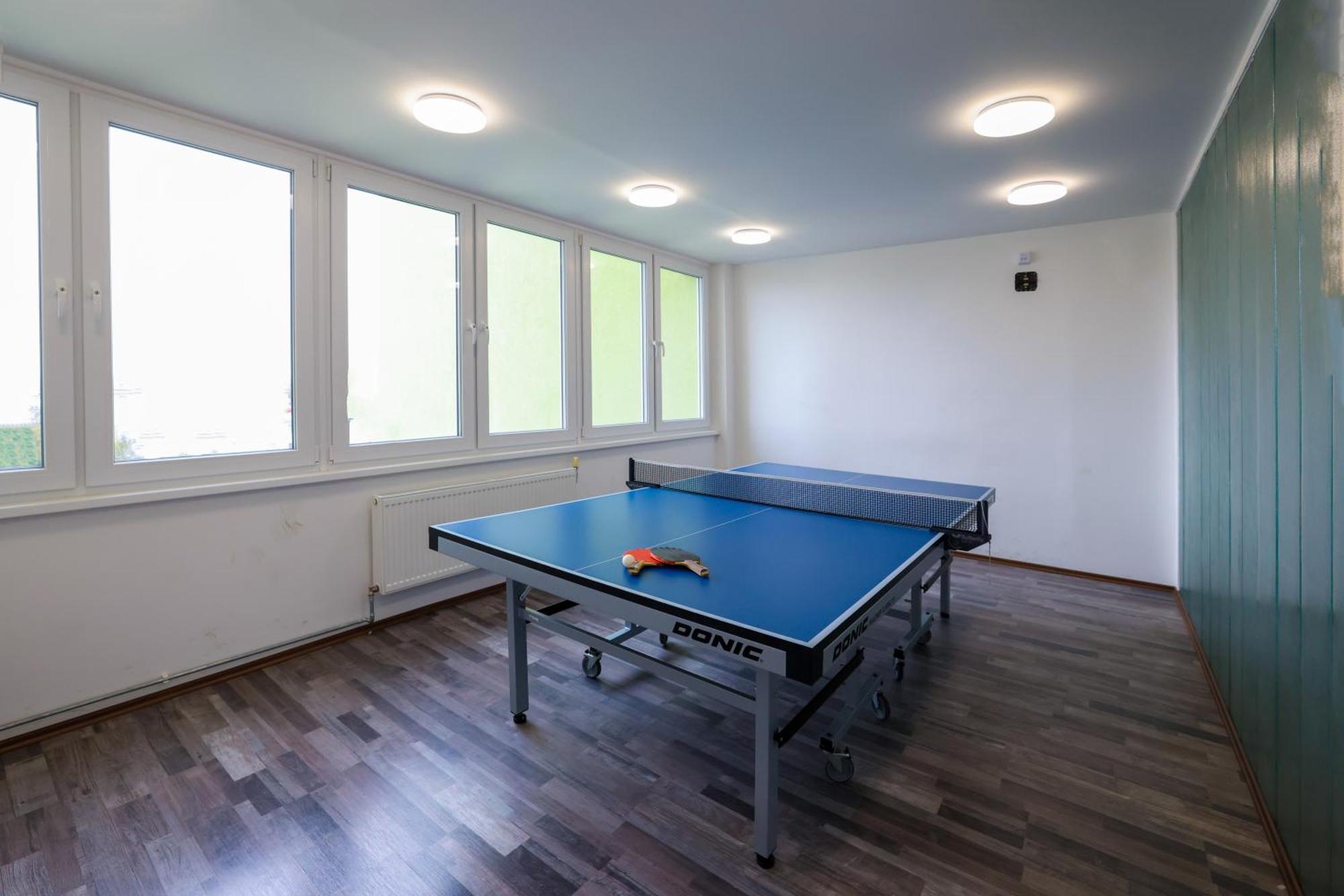 Auberge de jeunesse Eislerova Kolej Jarov à Prague Extérieur photo