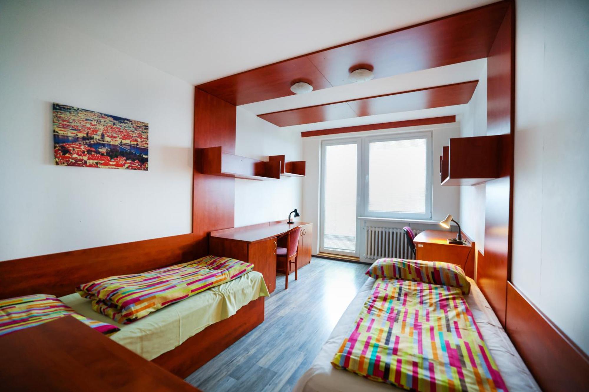 Auberge de jeunesse Eislerova Kolej Jarov à Prague Extérieur photo