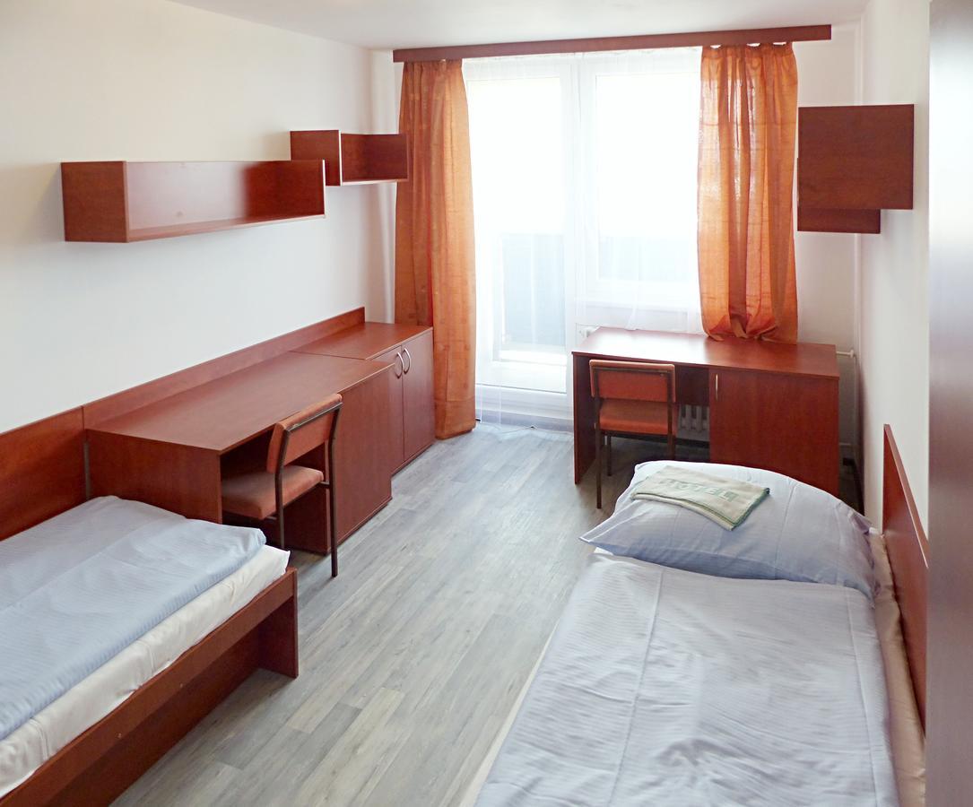 Auberge de jeunesse Eislerova Kolej Jarov à Prague Extérieur photo