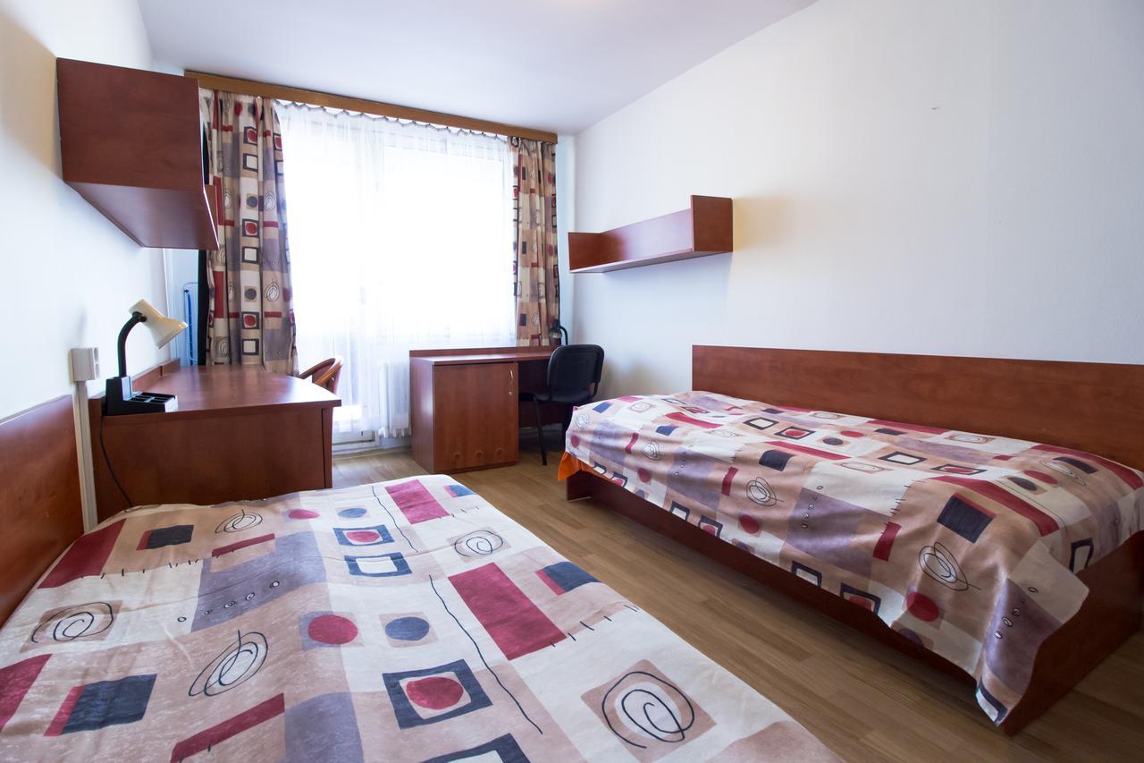 Auberge de jeunesse Eislerova Kolej Jarov à Prague Extérieur photo